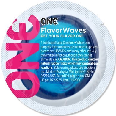 Ароматизований презерватив ONE FlavorWaves Island Punch, 1 шт, запах тропічного коктейлю SX0750 фото